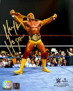 Hogan's Beach Shop Hogan Shirt Rip Autograph 8x10